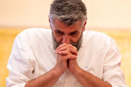 Suljagić o sahrani Mladića: 5 ministara, srpski vojnici, avion Vlade Srbije - ako ovo nije učešće države, šta jeste?