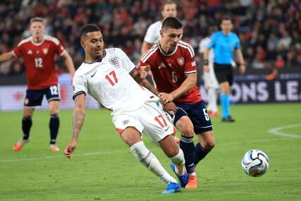 Engleska pregazila Češku u Pragu: Gordi Albion s igračem više lako do pobjede