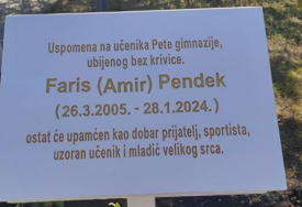 Prijatelji Farisa Pendeka otkrili ploču s njegovim imenom, majka poslala emotivnu poruku