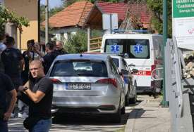 VIDEO Užas u dvorištu škole u Tuzli: Djevojčica nožem povrijedila dvije učenice
