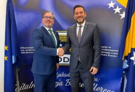 Ambasador Slovenije podržao aktivnosti IDDEEA-e na pripremi novih izbornih tehnologija