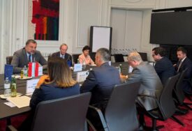 Konaković: "Odnos prema dijaspori ne treba svoditi samo na održavanje veza sa domovinom"