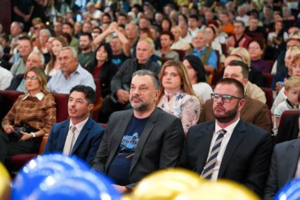 Konaković: "Zaustavili smo preseljenje Poreske uprave FBiH iz Brčkog u Orašje. Tako se gradi domovina!"