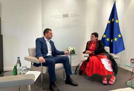 Magazinović sa predsjednicom PSVE Petrom Bayr: Država koja odaje počast ratnom zločincu osuđenom za genocid mora odgovarati