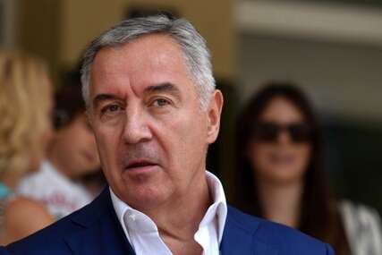 Đukanović se oprostio od Raifa Dizdarevića: Odlazi jedan od posljednjih simbola one Jugoslavije koju generacije pamte s nostalgijom