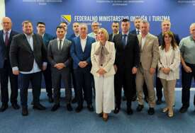 Pozder potpisala ugovore - Više od 1,24 miliona KM za projekte zaštite okoliša i razvoja turizma