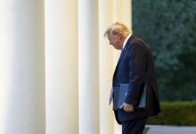 CNN: Trump je posljednjih 12 dana neobično čudan, čak i za svoje standarde