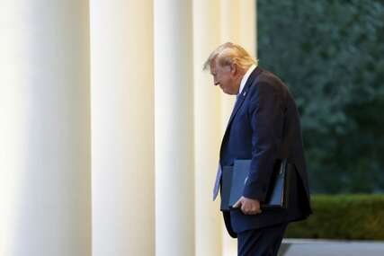CNN: Trump je posljednjih 12 dana neobično čudan, čak i za svoje standarde
