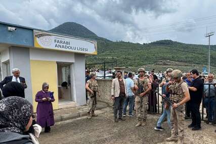 Muškarac ubio amidžu u školskom dvorištu u Turskoj