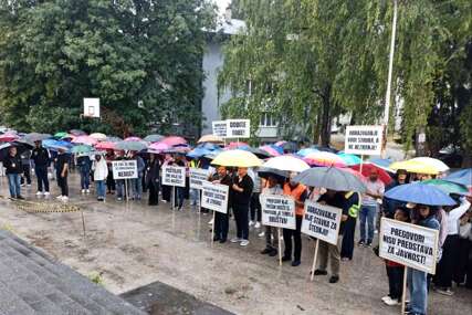 Sindikat srednjeg obrazovanja USK najavio generalni štrajk ukoliko izostane dogovor s Vladom