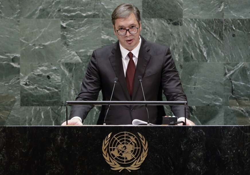 FOTO:  EPA/JASON SZENES