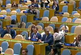 Vučić slušao Netanyahua, pogledajte reakciju kada se dvorana ispraznila