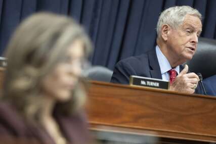 Kongresmen Joe Wilson: Sahrana u Beogradu je galerija bitangi i figura na čelu s antiameričkim Vučićem