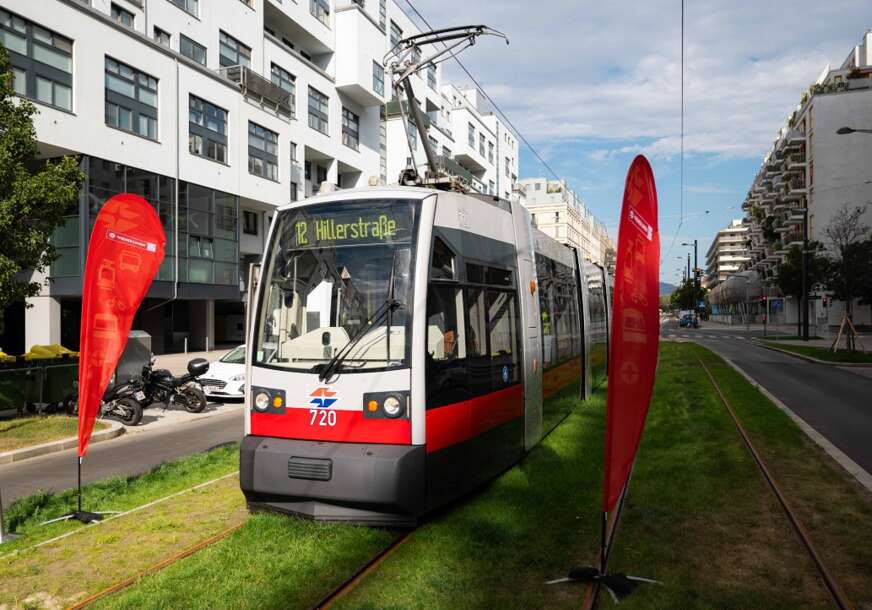 FOTO: (C) WIENER LINIEN/ SIMON WÖHRING                                                                 (C) TIMO PEISCHL