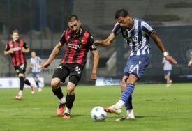 Željezničar i Čelik remizirali na Grbavici: Šarkić pogodio za goste, Pejić majstorijom spasio Plave