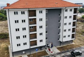 U Živinicama 24 porodice dobile ključeve novih domova u okviru projekta CEB II