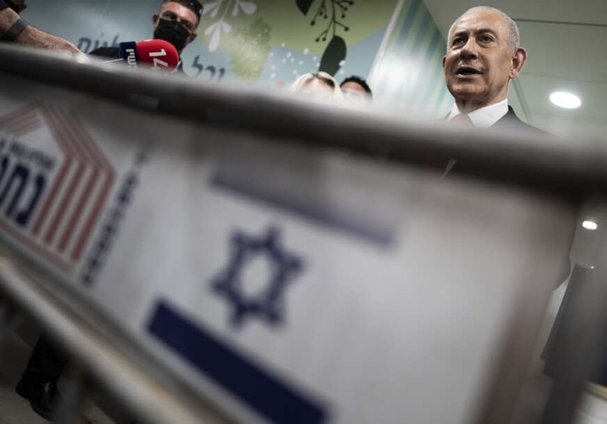 FOTO: EPA/JEWEL SAMAD / POOL