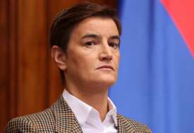 Brnabić nakon poraza Vučića i SNS-a se svađala na ulici s građanima