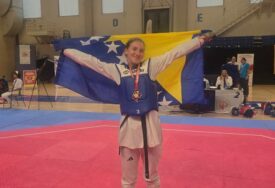 Ema Mahmutović osvojila zlatnu medalju na taekwondo turniru u Podgorici