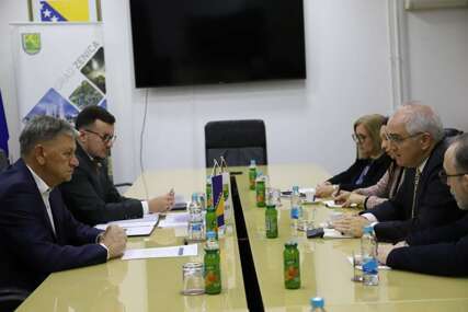 Holtzapple i Kasumović o odnosima Gradske uprave Zenica i medija