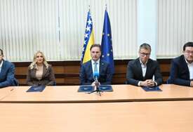 Ministar Hrnjić s predstavnicima ASA banke i ProCredit banke: Nove kreditne linije za finansiranje investicija na poljoprivrednim gazdinstvima