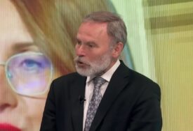 Uhapšen direktor gimnazije u Novom Sadu Radivoje P. Stojković