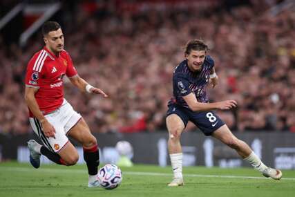 Šokantan finiš na Old Traffordu: Tottenham s igračem manje otkinuo bod Unitedu