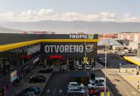 (FOTO) Otvoren novi Tropic market: Proširen koncept svježih odjela i novi sadržaji