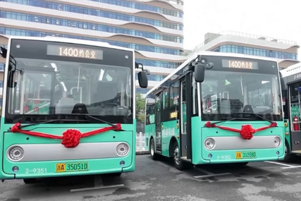 Kina uvela autobuse koji dolaze na poziv: Vožnja 48 feninga!
