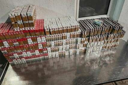Državljaninu BiH na granici oduzeto vozilo i 29.600 cigareta