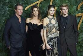 Kaia Gerber se u emotivnoj objavi oprostila od brata Presleya: "Na koljenima sam, umrijet ću..."