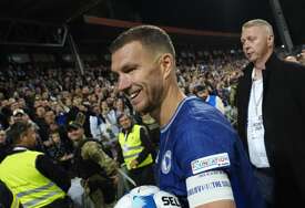 Edin Džeko se ekspresno oglasio nakon pobjede, pogledajte šta je poručio igračima