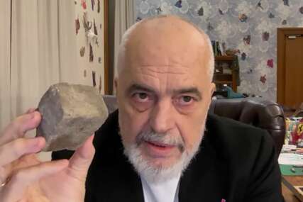Edi Rama: Dron s eksplozivom trebao je pogoditi zgradu Vlade. To nisu studenti