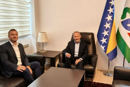 Izetbegović i Efendić u centrali SDA razgovarali o formiranju vlasti