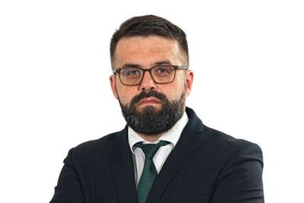 Srebrenica - Srpski odbornici u Skupštini Općine Srebrenica smijenili Faruka Đozića
