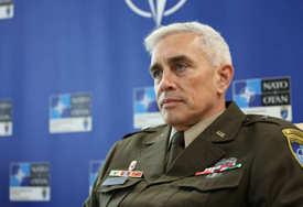 Komandant NATO štaba o vojnicima i OSBIH: Spremni su, budite ponosni