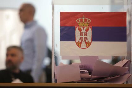 Zatvorena birališta: Izbore obilježili visoka izlaznost, incidenti i pojačane sigurnosne mjere