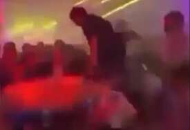VIDEO Svjedokinja drame u Jelahu: "Ljudi su se gušili, stolovi su padali preko mladića i djevojaka, mnogi su povrijeđeni"