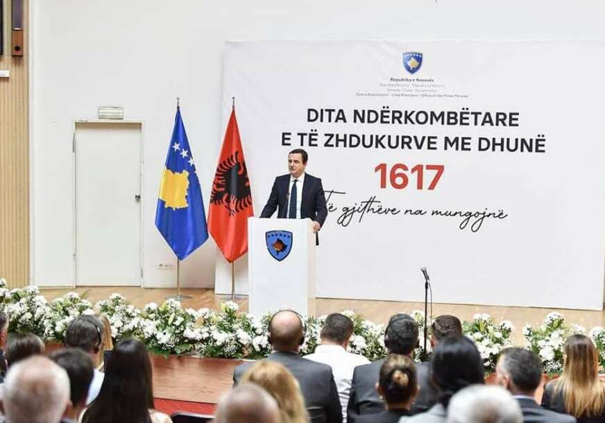 FOTO: PREMIJER KOSOVA