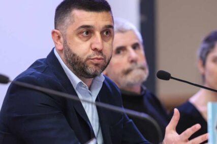 Čubro: "Rezultati Općih izbora očekivani, sada imamo nekoliko..."