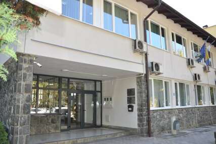 Određen pritvor četvorici za krađu 15 tona bakra vrijednog 900.000 eura, među njima i policajac