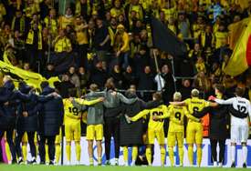 Borussia Dortmund nagrađuje navijače koji ne koriste mobitele tokom utakmica