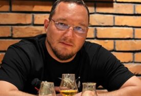Nemanja otkriva kako se profesionalno ocjenjuje rakija, za 13 dana probao 1.001 uzorak