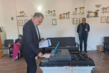Nermin Nikšić glasao u Konjicu