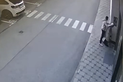 Starija žena opljačkana na ulici u centru Sarajeva: Brutalno razbojništvo zabilježile su kamere