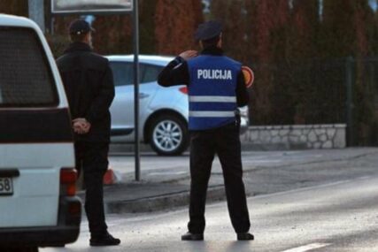 Preminuo muškarac teško ozlijeđen u prometnoj nesreći na prevoju Komar