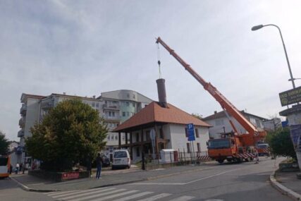 U toku postavljanje minareta Hadži Pašine džamije u Brčkom