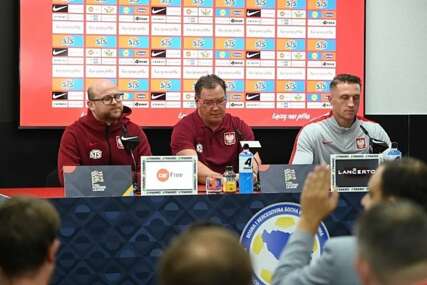 Press konferencija reprezentacije Poljske: Selektor Urban upozorio na travnjak u Zenici
