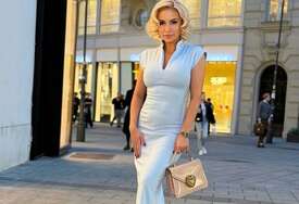 Selma Bajrami prošetala Bečom u elegantnom izdanju