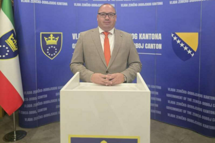 Osigurano 303.200 KM za nabavku udžbenika i školskog pribora za 1.152 djece